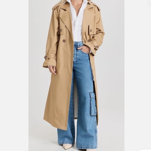 Favorite Daughter 'The Carly Shortie Cargo Jeans' - Picture 2 of 7